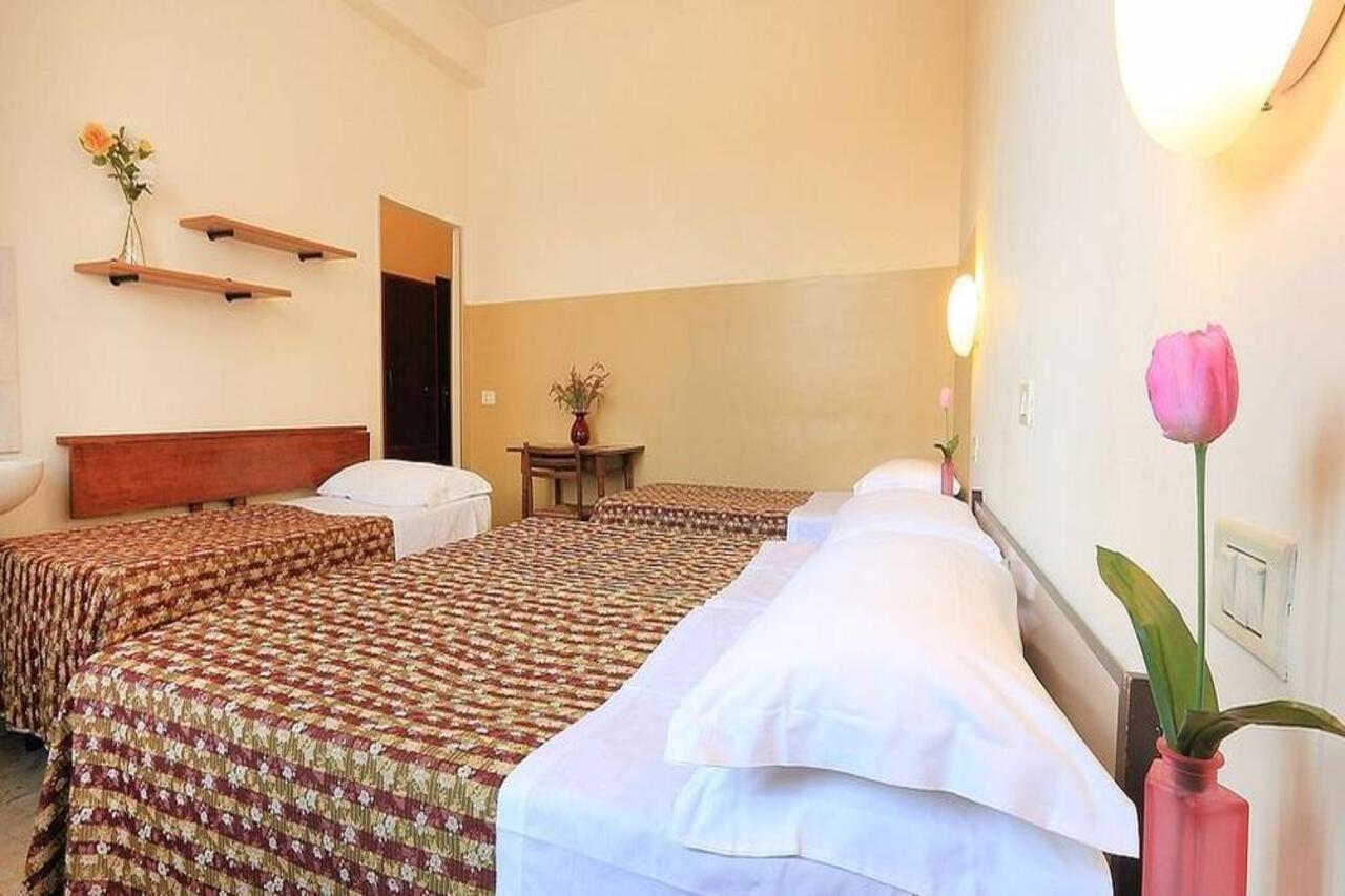 Hotel Ottaviani Florens Exteriör bild