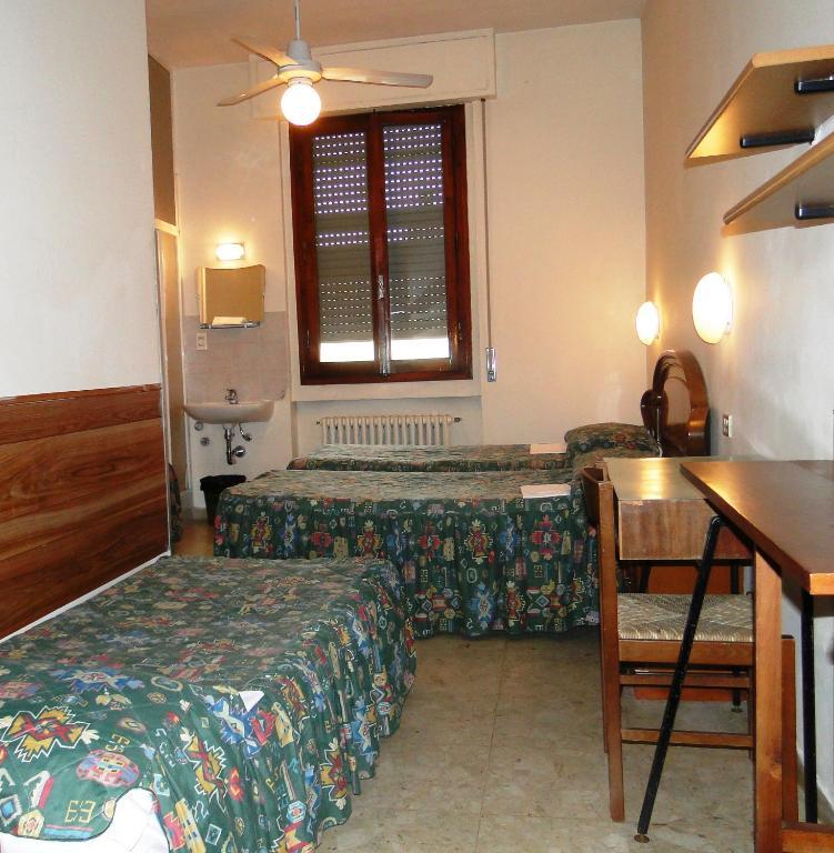 Hotel Ottaviani Florens Rum bild